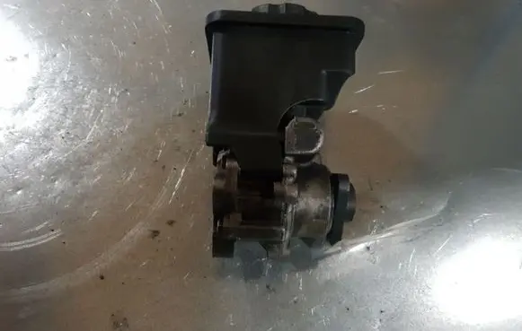 Power steering pump