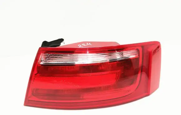 Audi A5 8T 8F Rear/tail lights 8T0945096
