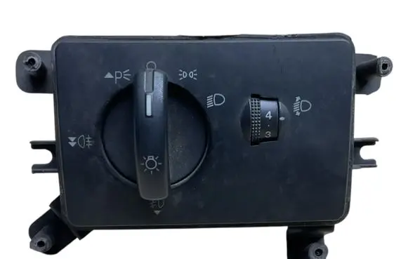 Ford Mondeo Mk III Light switch 49861