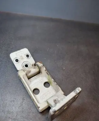 Mercedes-Benz Sprinter W906 Loading door lower hinge A9067400737