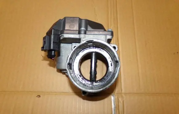 Seat Ibiza IV (6J,6P) Throttle valve 03g128063g