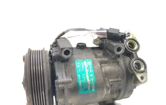 Ford Focus C-MAX Air conditioning (A/C) compressor (pump) 3M5H-19D629-GC