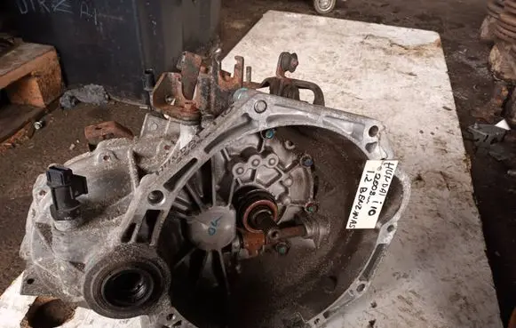 Hyundai i10 Manual 5 speed gearbox m81873