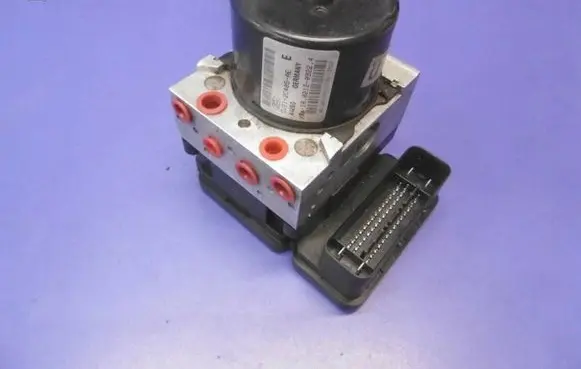 Ford B-MAX ABS Pump CV212C405AE 10021209224