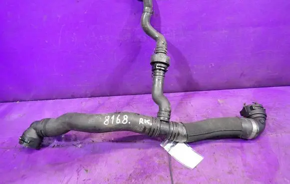 Volkswagen PASSAT CC Engine coolant pipe/hose