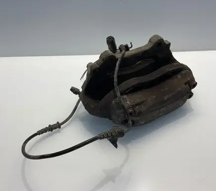 Mercedes-Benz CLS C219 Front brake caliper A0024202483 0024202483