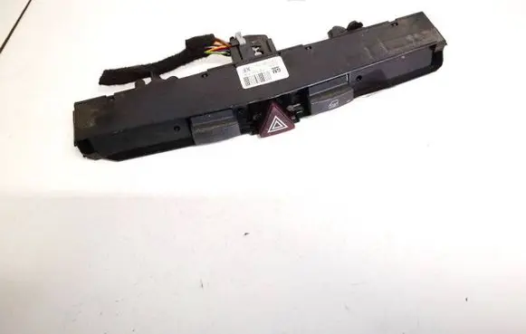 Opel Astra H Hazard light switch 13100105