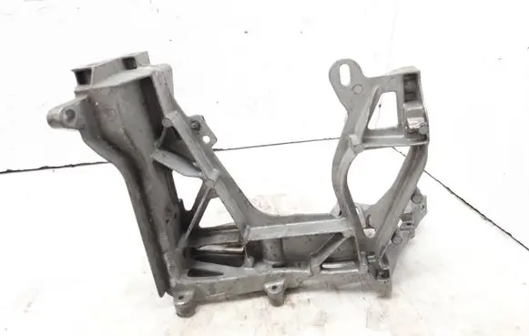 Mercedes-Benz C W205 Headlight/headlamp mounting bracket A2056221600