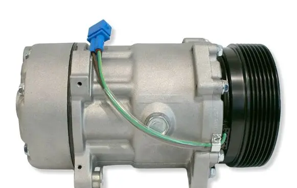 Volkswagen Golf III Air conditioning (A/C) compressor (pump) 95NW19D629BB 95NW19D629BC