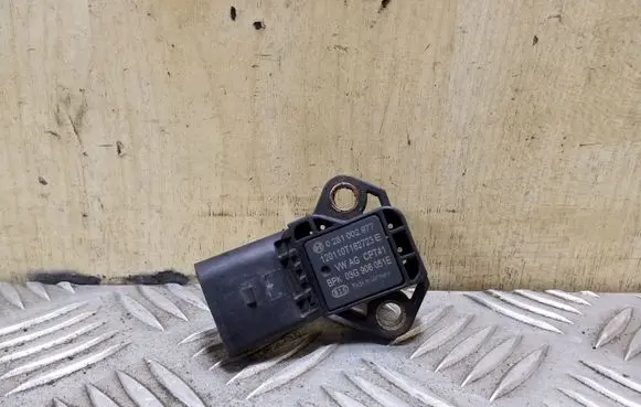 Audi A6 C7 Air pressure sensor 0281002977 03G906051E