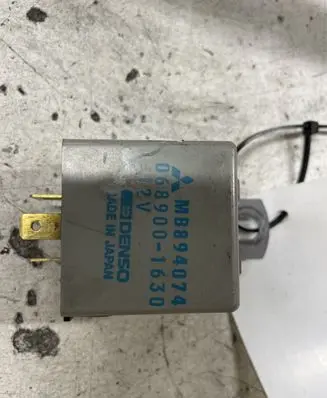 Mitsubishi Pajero Other relay MB894074