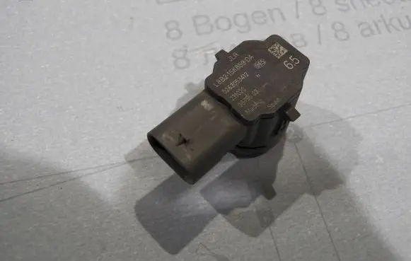 Land Rover Defender Parking PDC sensor L8B215K859DA