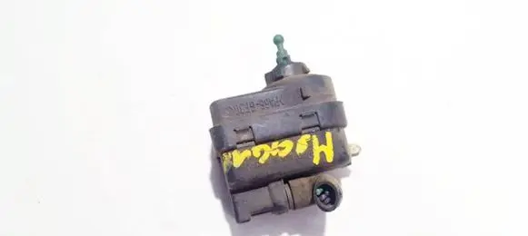 Renault Megane I Headlight level adjustment motor 
