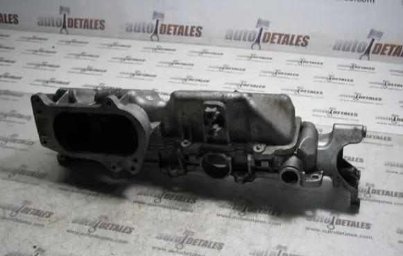 Mercedes-Benz B W245 Intake manifold A6400901037