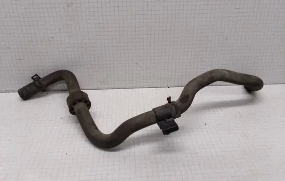 Volkswagen Golf V Engine coolant pipe/hose