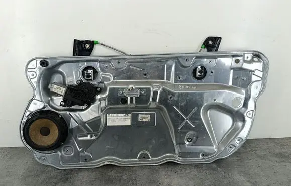 Volkswagen Polo IV 9N3 Front door window regulator with motor 