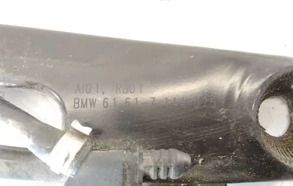 BMW 7 E65 E66 Front wiper blade arm 7144075