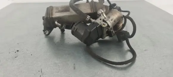 BMW 1 E82 E88 EGR valve cooler 7810166