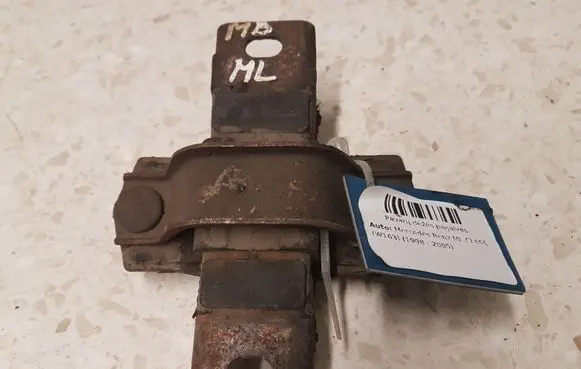 Mercedes-Benz ML W163 Gearbox mount A1632400118