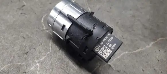 Mercedes-Benz E W213 Engine start stop button switch a2139055500