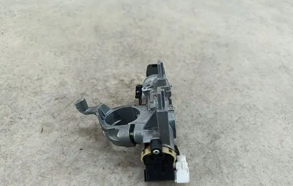 Mitsubishi Pajero Pinin Ignition lock SLM7