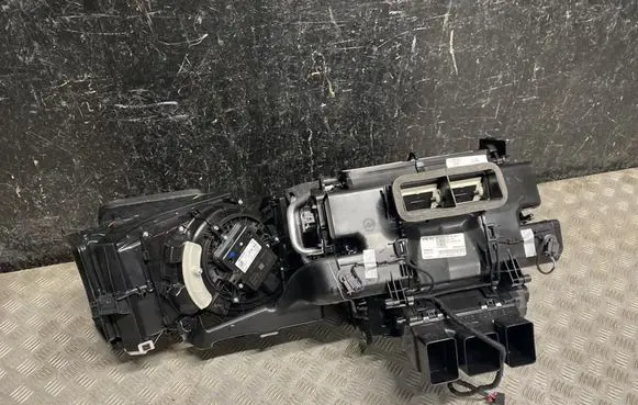 Audi Q5 SQ5 Interior heater climate box assembly housing 8MC820005Q