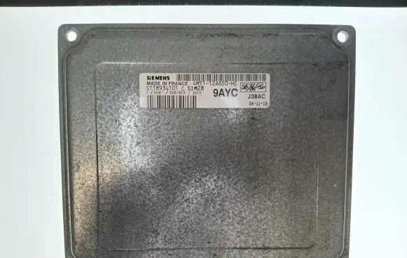 Ford Focus C-MAX Engine control unit/module 4M5112A650HC 9AYC S118934101C