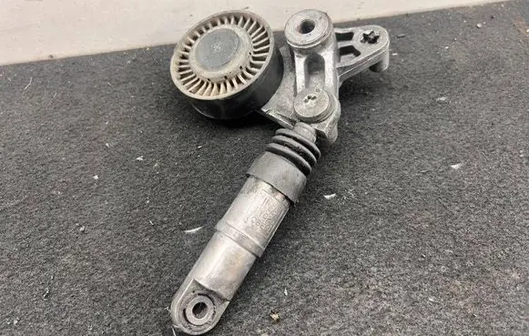 Audi A4 S4 B7 8E 8H Alternator belt tensioner 059145201E