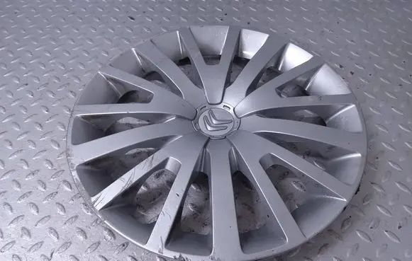Citroen Berlingo R15 wheel hub/cap/trim 9677426377 9821422877 9677426477