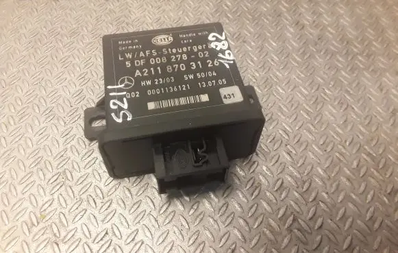 Mercedes-Benz E W211 Light module LCM 2118703126 A2118703126