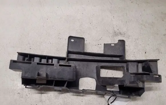 Ford Focus C-MAX Front bumper mounting bracket 3M5117E857AF