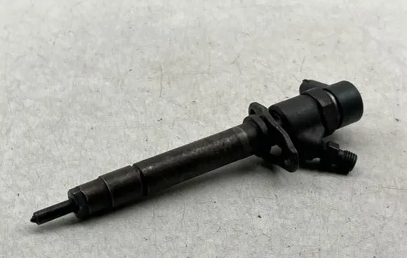 Volvo S60 Fuel injector 0445110078