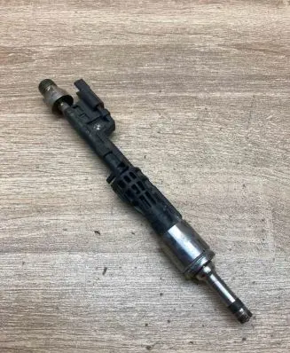 BMW X5 E70 Fuel injector 0261500109 1364759787005 06050249
