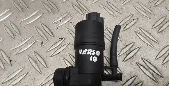 Toyota Verso Windscreen/windshield washer pump 853300F020