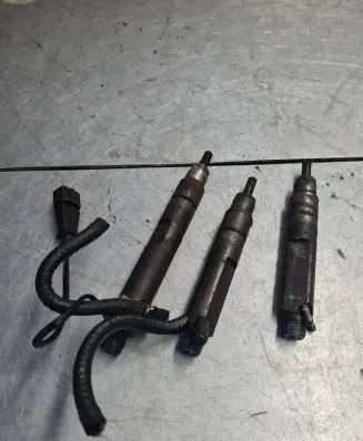 Fuel injectors set
