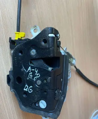 Audi A4 S4 B8 8K Rear door lock
