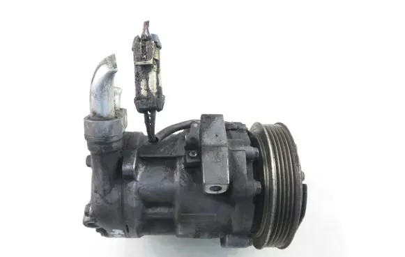 Opel Corsa C Air conditioning (A/C) compressor (pump) 24461719