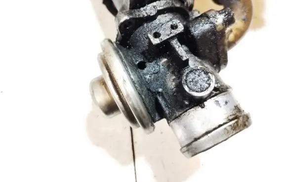 Audi A3 S3 8L EGR valve 038131501e 038129637