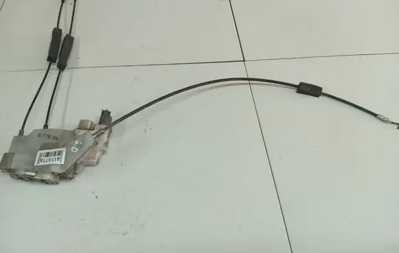 Subaru Legacy Rear door lock