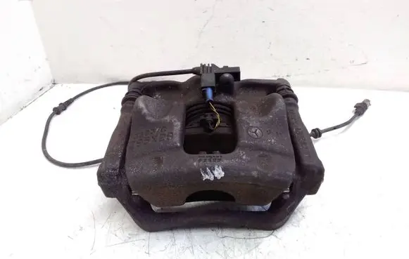 Mercedes-Benz GLA W156 Front brake caliper A24638