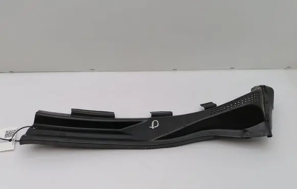 Mercedes-Benz 380 560SEC C126 Wiper trim 1268300813