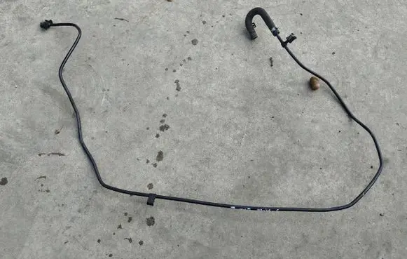 Ford Mondeo MK IV Engine coolant pipe/hose