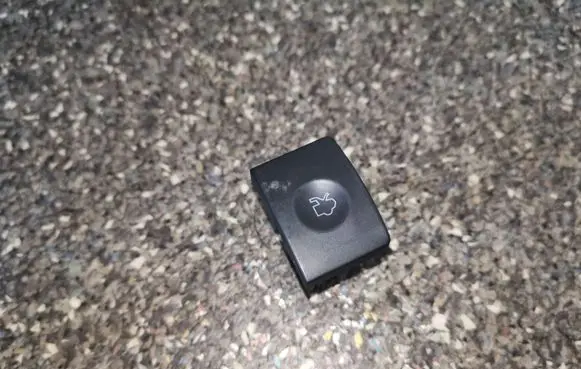 Ford Fusion Tailgate opening switch 9E5T19B514ABW