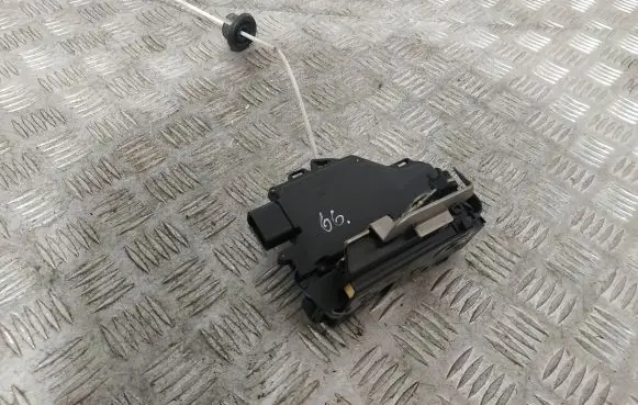 Audi A4 S4 B6 8E 8H Rear door lock