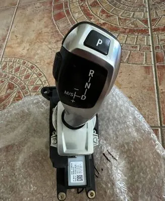 BMW X5 E70 Gear shifter/selector 9228610