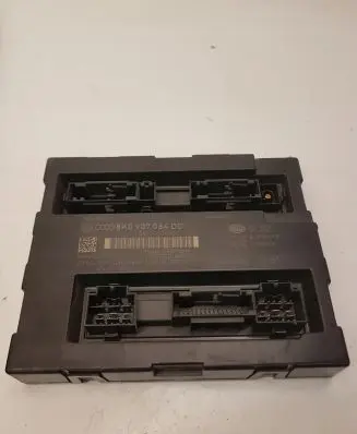 Audi A4 S4 B8 8K Comfort/convenience module 8K0907064DC
