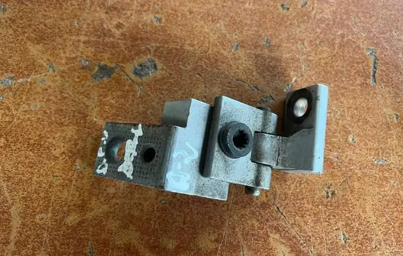 Audi A2 Front door upper hinge 8Z0831402A 8Z0831402B 8Z0831402C