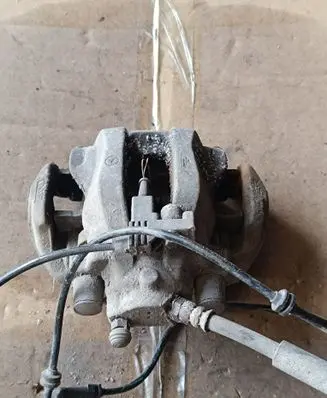Mercedes-Benz E W212 Rear brake caliper