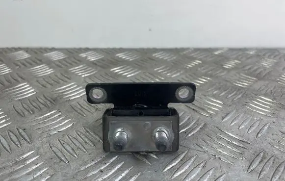SsangYong Rexton Tailgate/trunk/boot hinge
