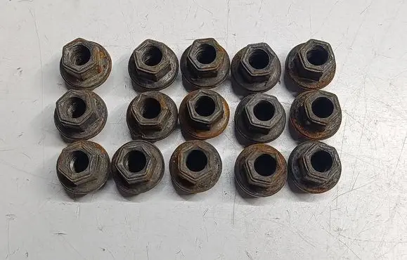 Volvo C30 Nuts/bolts 31315181